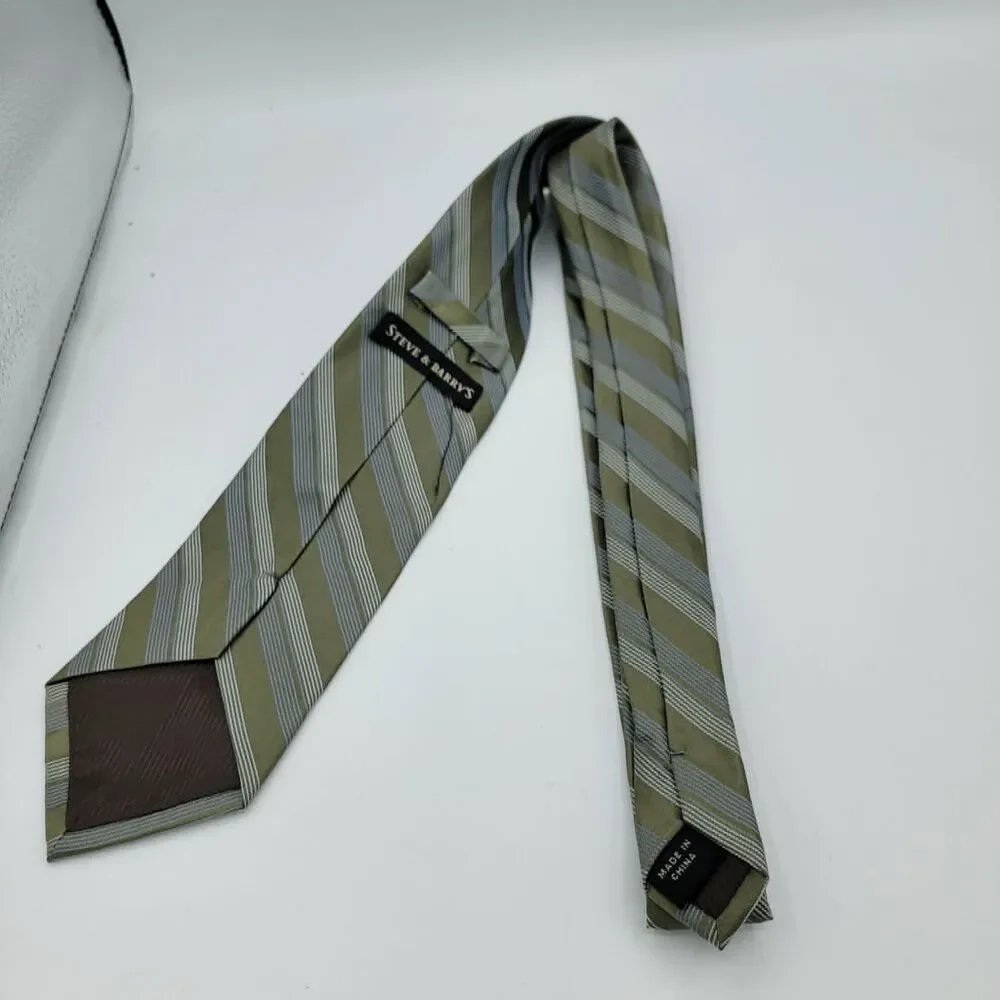 Steve & Barry's Men’s necktie Green W/Blue & White Stripes 58.5 x 3.75